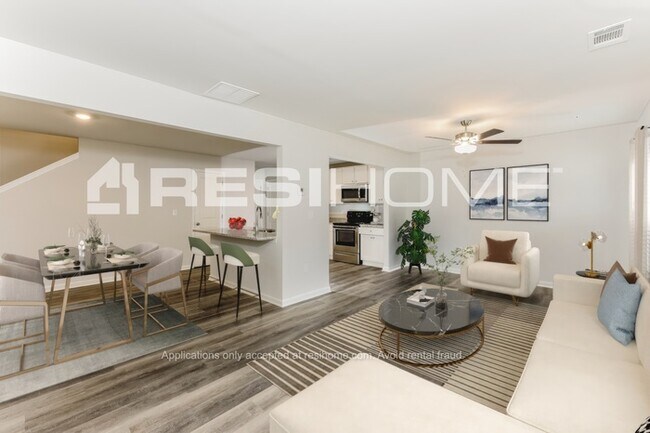 Building Photo - 207 Wellbrook Ct NE