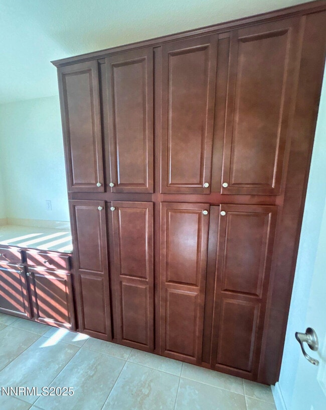 Building Photo - 7635 Souverain Ln