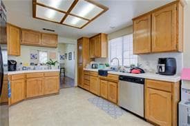 Building Photo - 1061 E Donna Dr