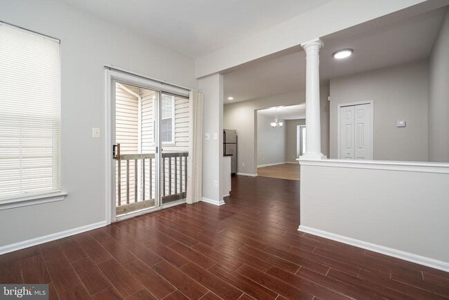 Building Photo - 20382 Farmgate Terrace