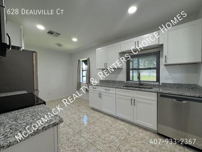 Building Photo - 628 Deauville Ct