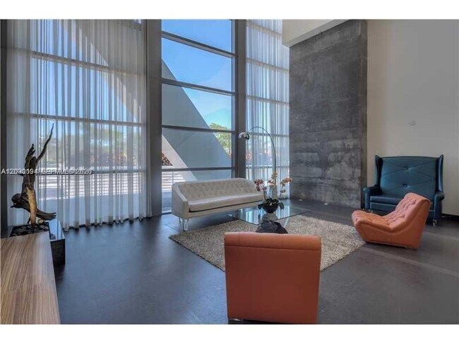 Building Photo - 888 Biscayne Blvd