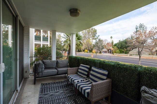 Building Photo - 6502 N Central Ave