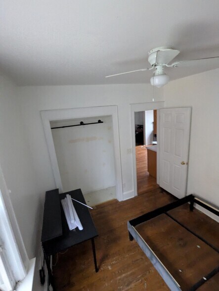 bedroom 1 - 213 Lincoln Pl