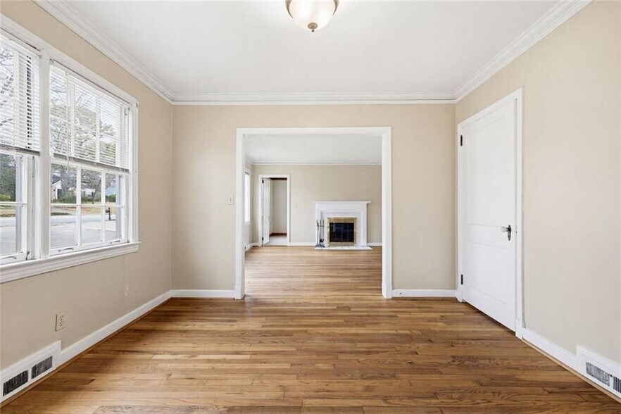 Building Photo - 1911 N Decatur Rd