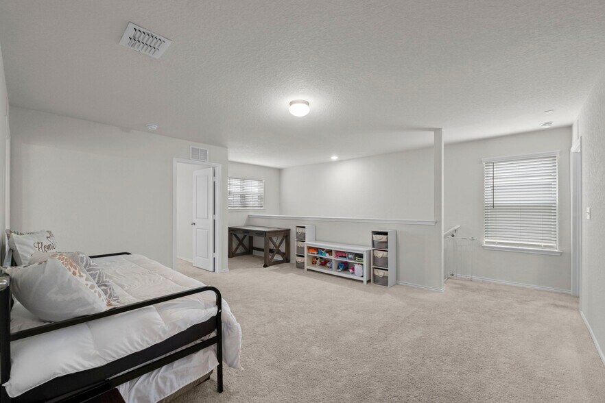 Building Photo - 10510 Rayburn Lndg