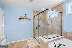 Building Photo - 496 Spring View Dr