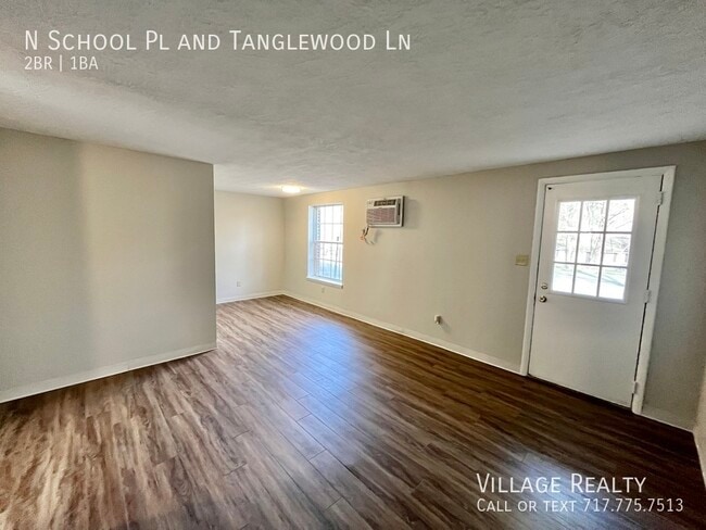 Building Photo - 319 N School Pl