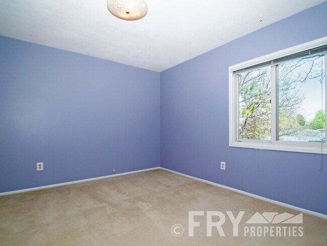 Building Photo - Great Home in Wellshire Neighborhood