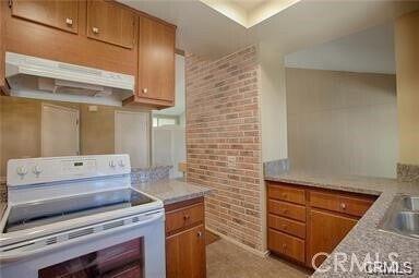 Building Photo - 94 Lakepines