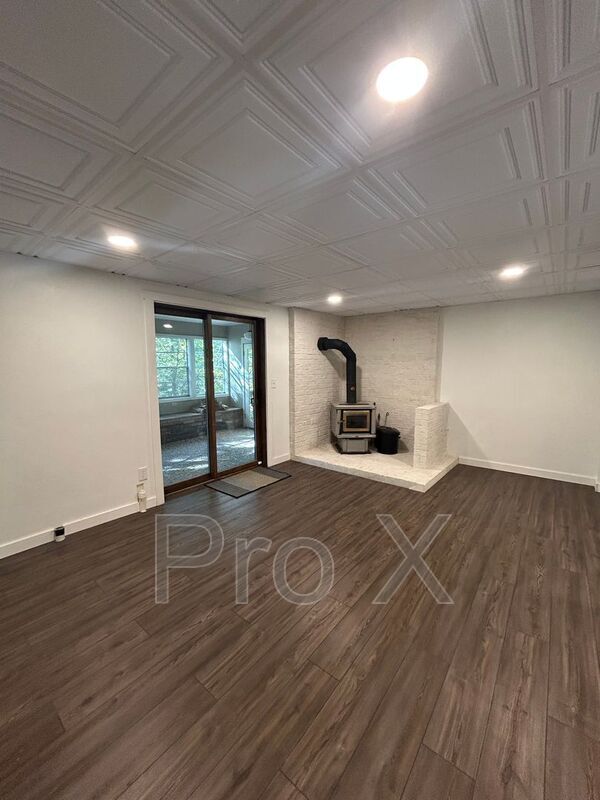 Building Photo - 6 Lambeth Cir