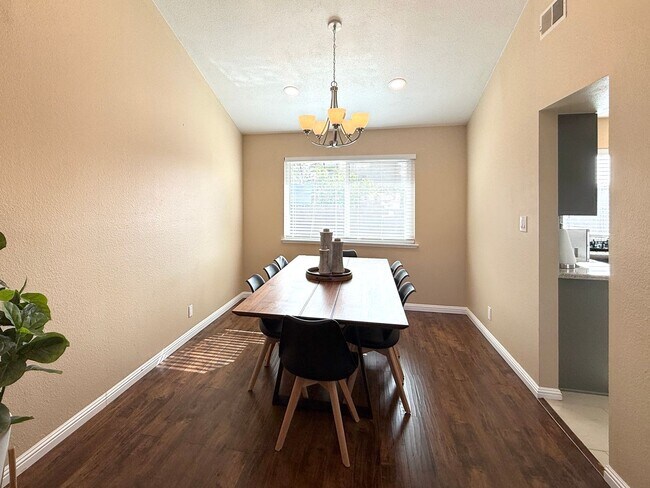 Building Photo - Fully Furnished 4 Bedroom Home! NO HOA! Park up to 6 vehicles! Pool and Spa! Close to Spring Moun...