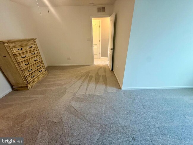 Building Photo - 33339 Lone Cedar Landing