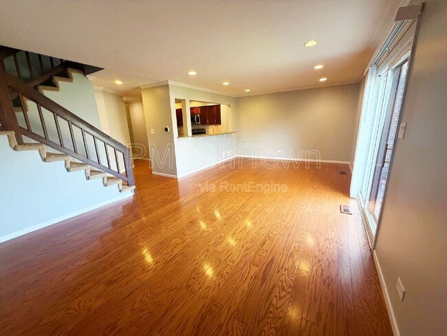 Building Photo - 354 E Rimini Ct