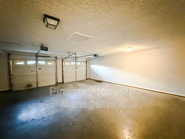 Building Photo - 8825 Tibs Run Dr
