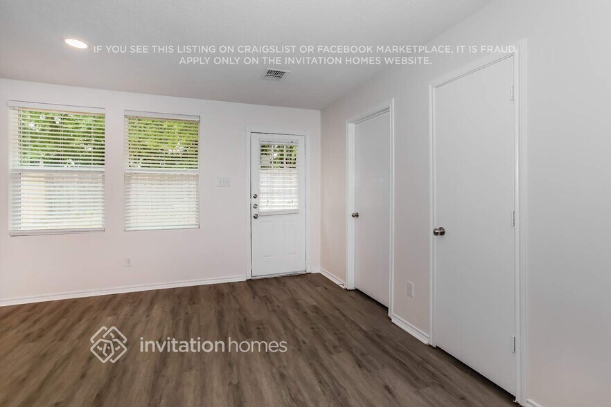 Building Photo - 1104 Scenic Hills Dr