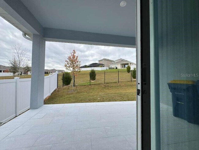 Building Photo - 2041 Axel St