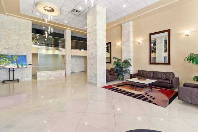 Building Photo - 290 174th St St