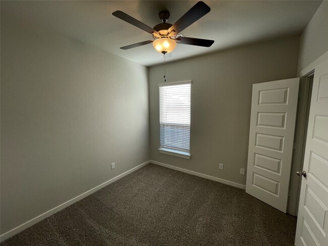Building Photo - 25556 Starling Ln