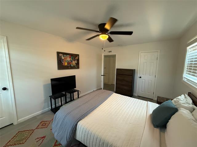 Building Photo - 816 Loganwood Ave