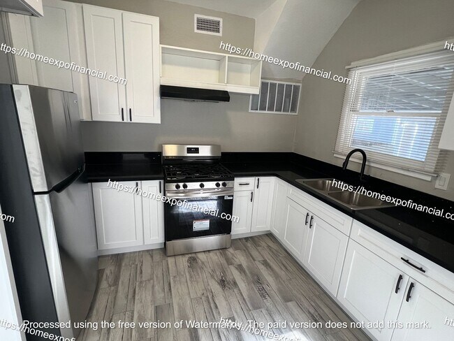 Building Photo - Nice Home For Rent