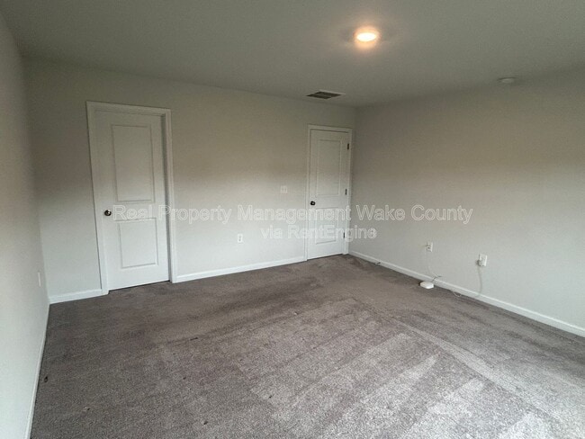 Building Photo - 1041 Shoreside Dr