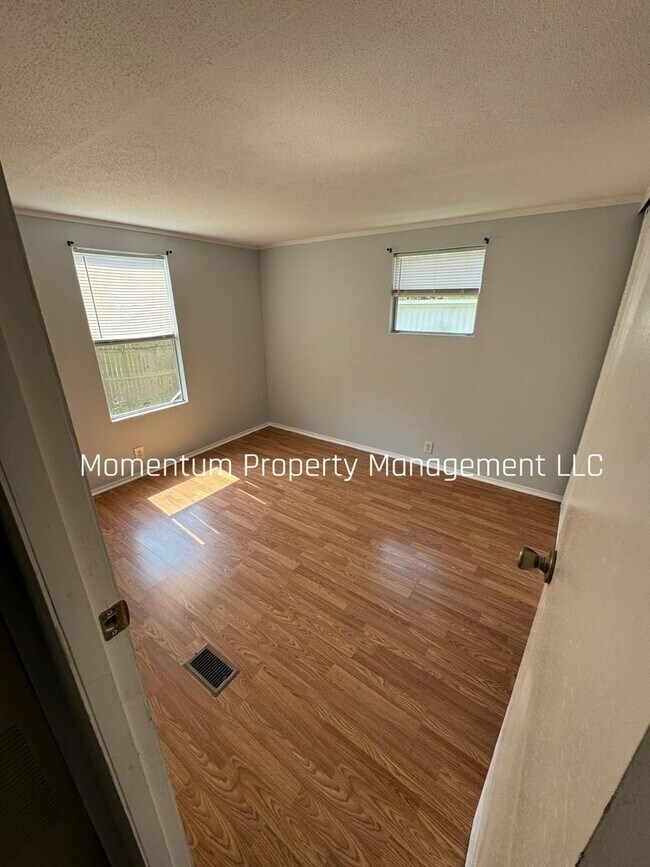 Building Photo - 21364 Canal Dr