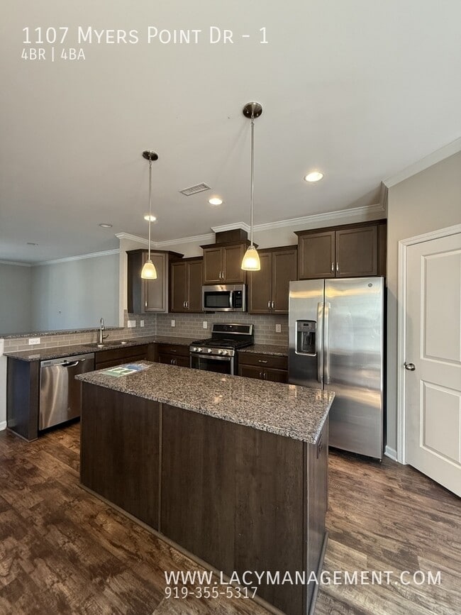 Building Photo - 1107 Myers Point Dr