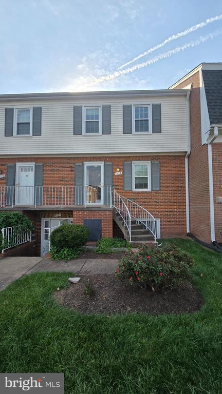 Building Photo - 6152 Strasburg Dr