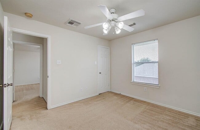 Building Photo - 12026 Parkers Hideaway Dr