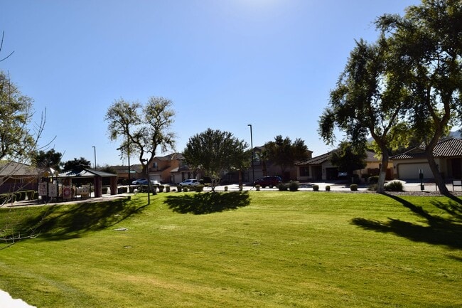 Building Photo - Beautiful Seville Area 4 bedroom Home!