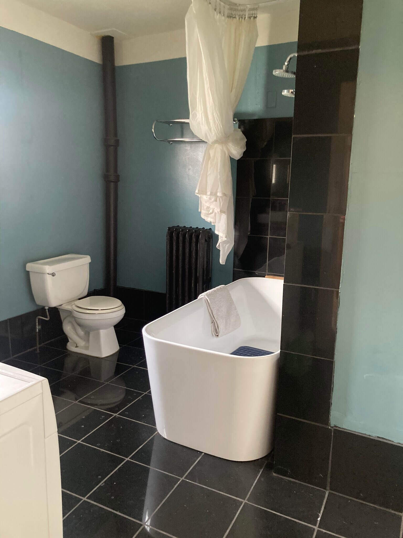 Building Photo - 437 N Aurora St