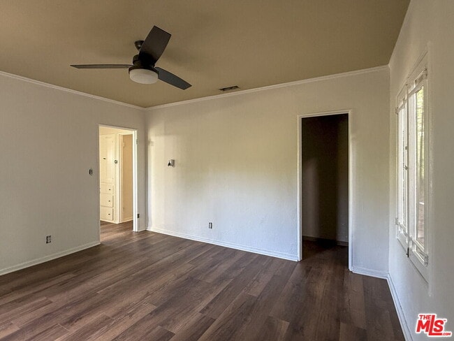 Building Photo - 1401 Dartmouth Dr