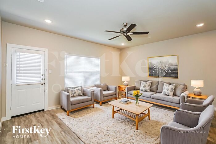 Building Photo - 319 Aveen Path