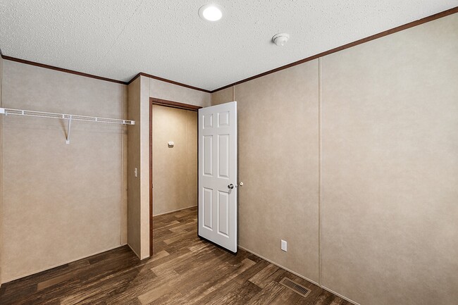 Building Photo - 3207 Wakefield Ln