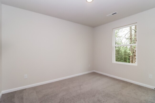 Building Photo - 118 Anderson Acres Dr