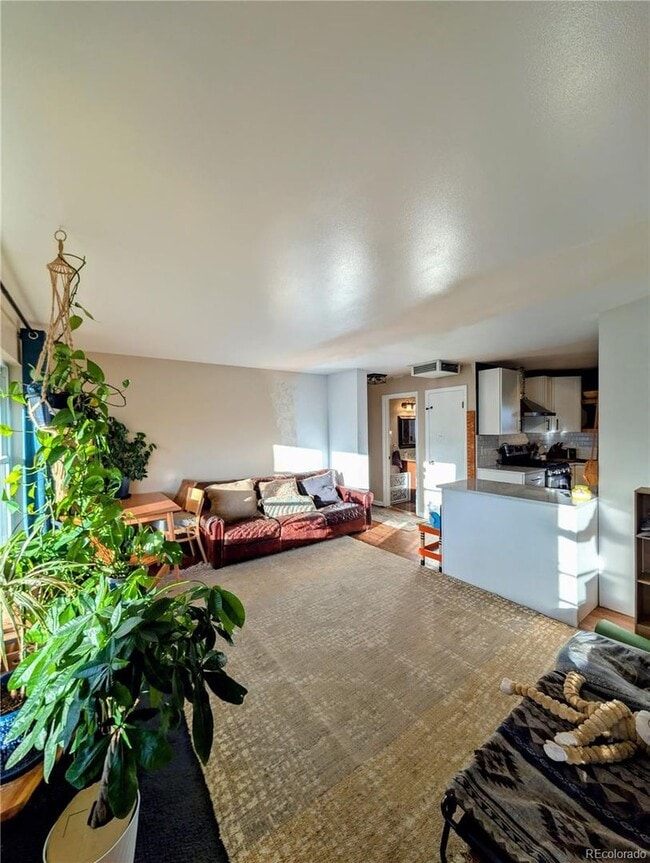 Building Photo - Long Realty & Property Management - 4 Bedr...