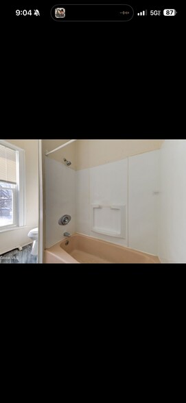 Building Photo - 452 Hudson Ave