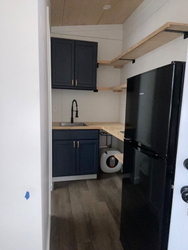 Building Photo - 2015 Union School Rd SW