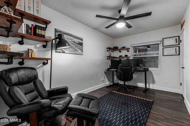 Building Photo - 2200 N Los Altos Dr