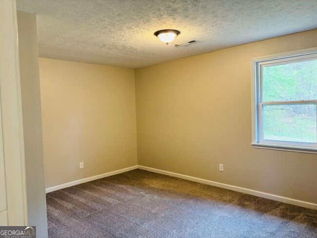 Building Photo - 42 Westgate Park Ln