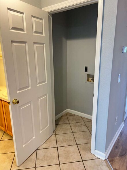 Building Photo - 4025 Sandtrap Ave