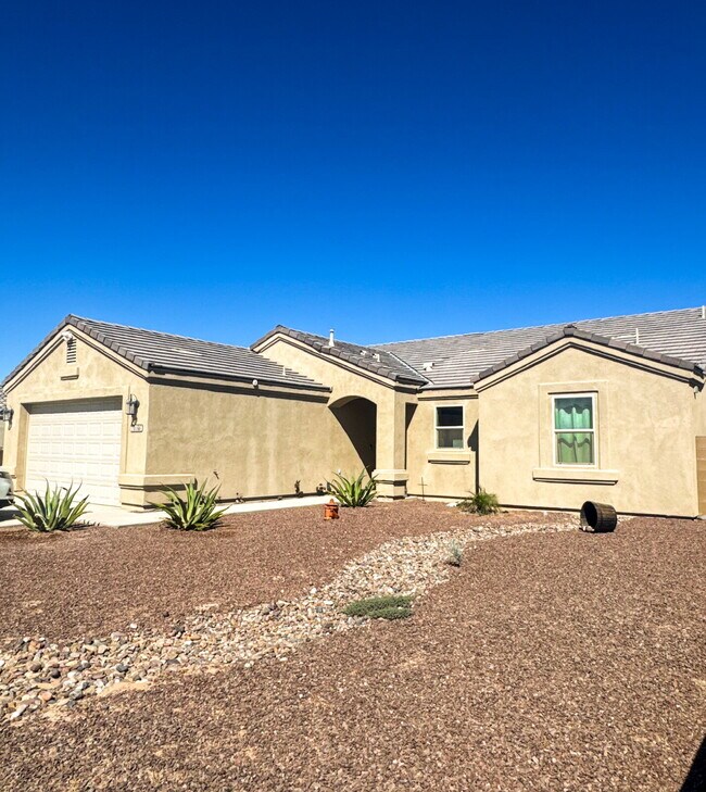 Primary Photo - Stunning Foothills Paradise