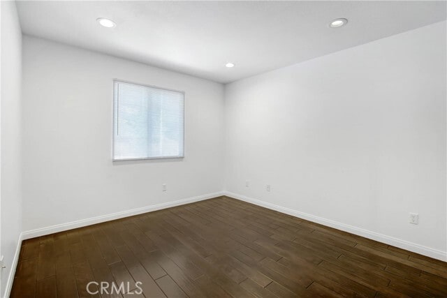 Building Photo - 28349 Willow Ct