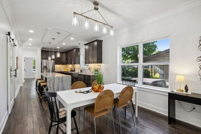 Building Photo - Brand NEW East Nashville 3 bedroom/3.5 bat...