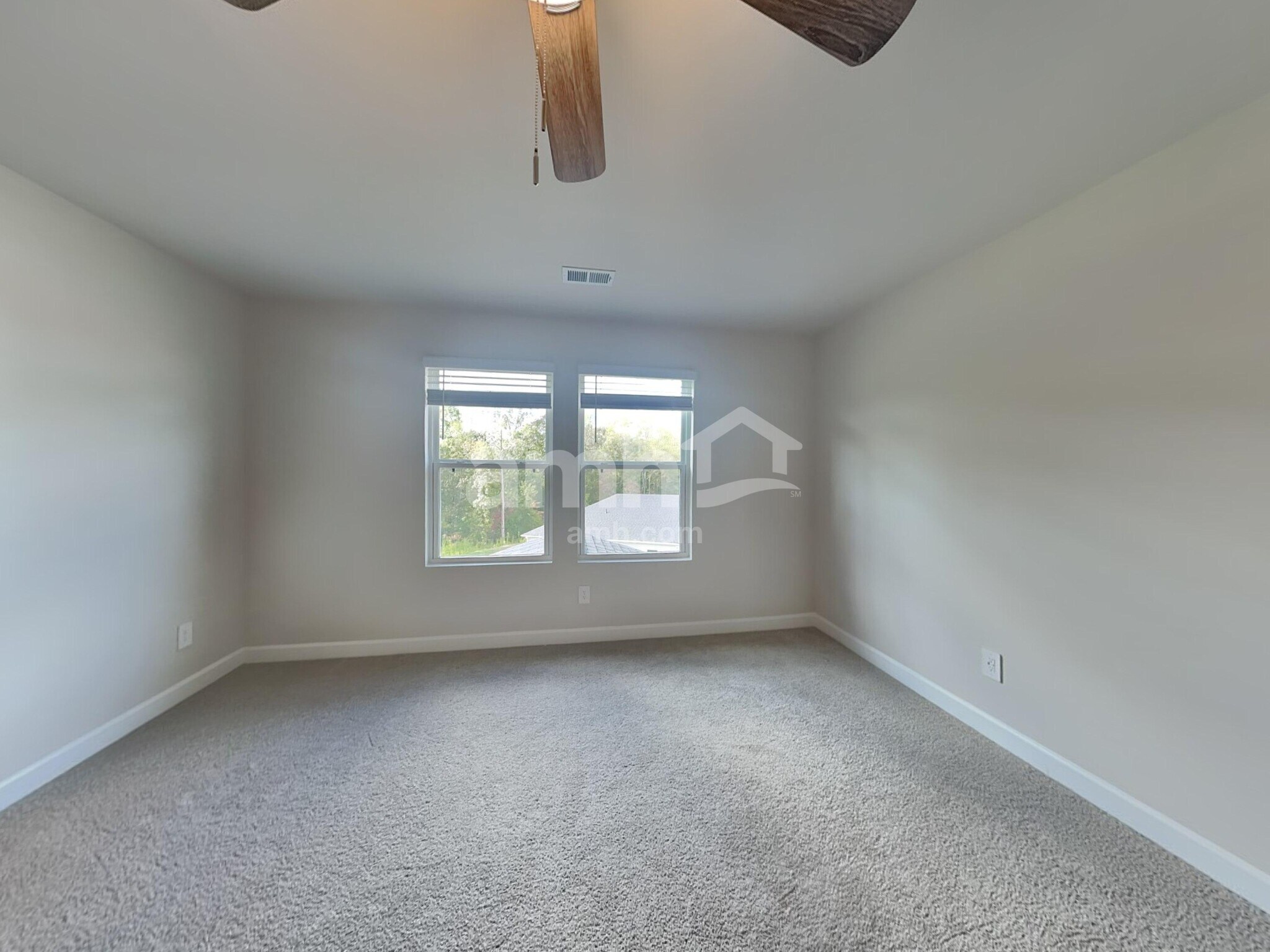Building Photo - 305 Granby Trl
