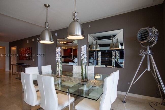 Building Photo - 6000 Island 2602 Is