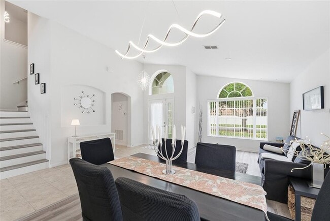 Building Photo - 748 Stonewyk Way