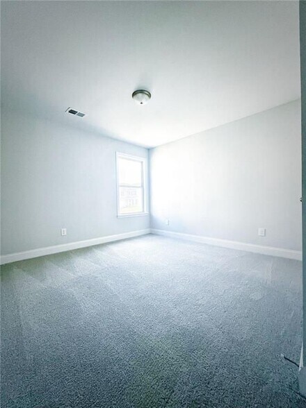 Building Photo - 409 Hellen Vly Dr