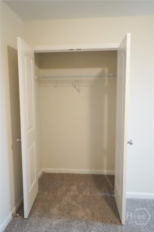 Building Photo - 270 Cromer St